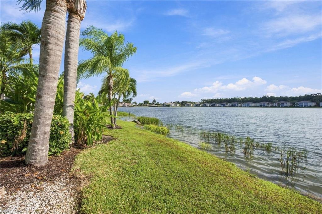 2872 W Crown Pointe Blvd, Naples, FL 34112 photo