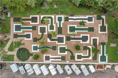 Manufactured Home in ESTERO FL 10903 Peregrine Falcon CIR 19.jpg