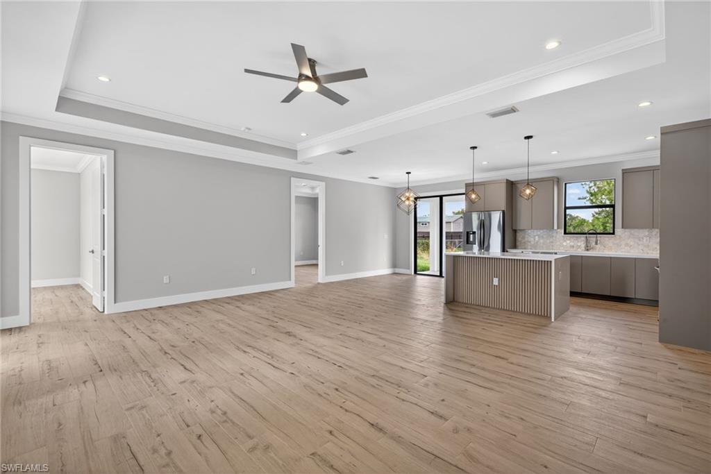 848 Desoto Blvd, Naples, FL 34117 photo