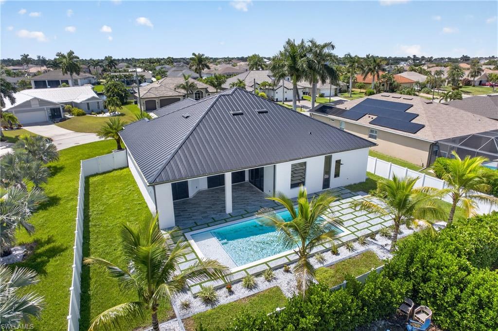 2301 SW 39 Ter, Cape Coral, FL 33914 photo