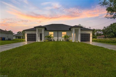 Duplex in LEHIGH ACRES FL 1025/1027 Meadow RD.jpg