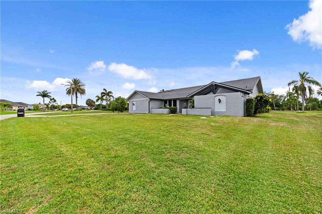 17209 Castleview Dr, North Fort Myers, FL 33917 photo