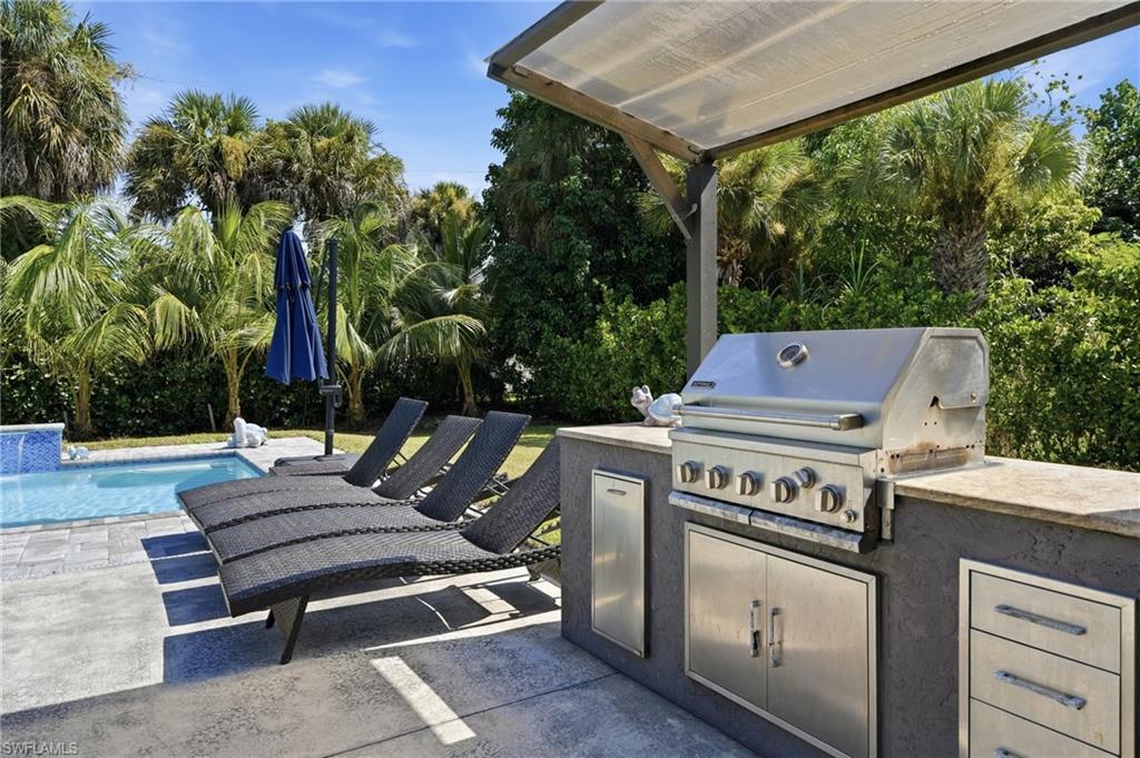 2965 Woodside Ave, Naples, FL 34112 photo