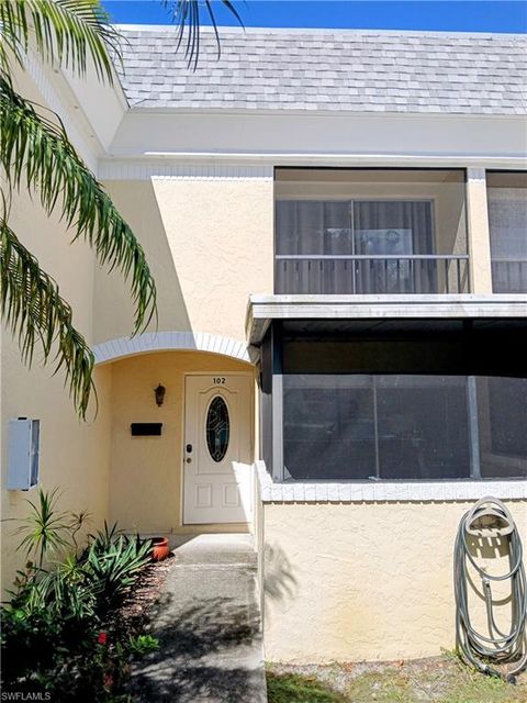 Townhouse in LEHIGH ACRES FL 102 E Greens BLVD.jpg