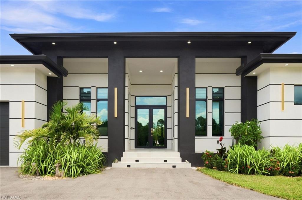 499 Golden Gate Blvd, Naples, FL 34120 photo