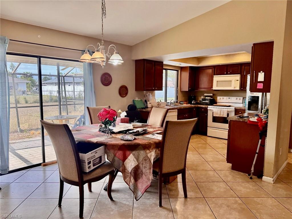 214 NE 9 Ct, Cape Coral, FL 33909 photo
