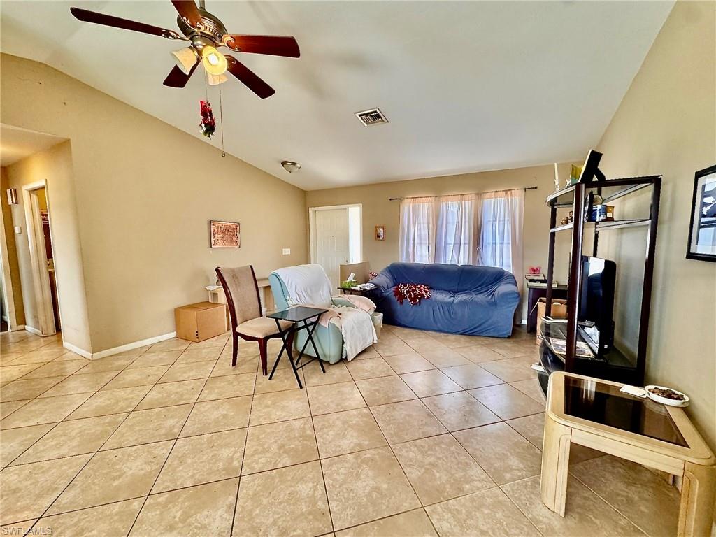 214 9 Ct, Cape Coral, FL 33909