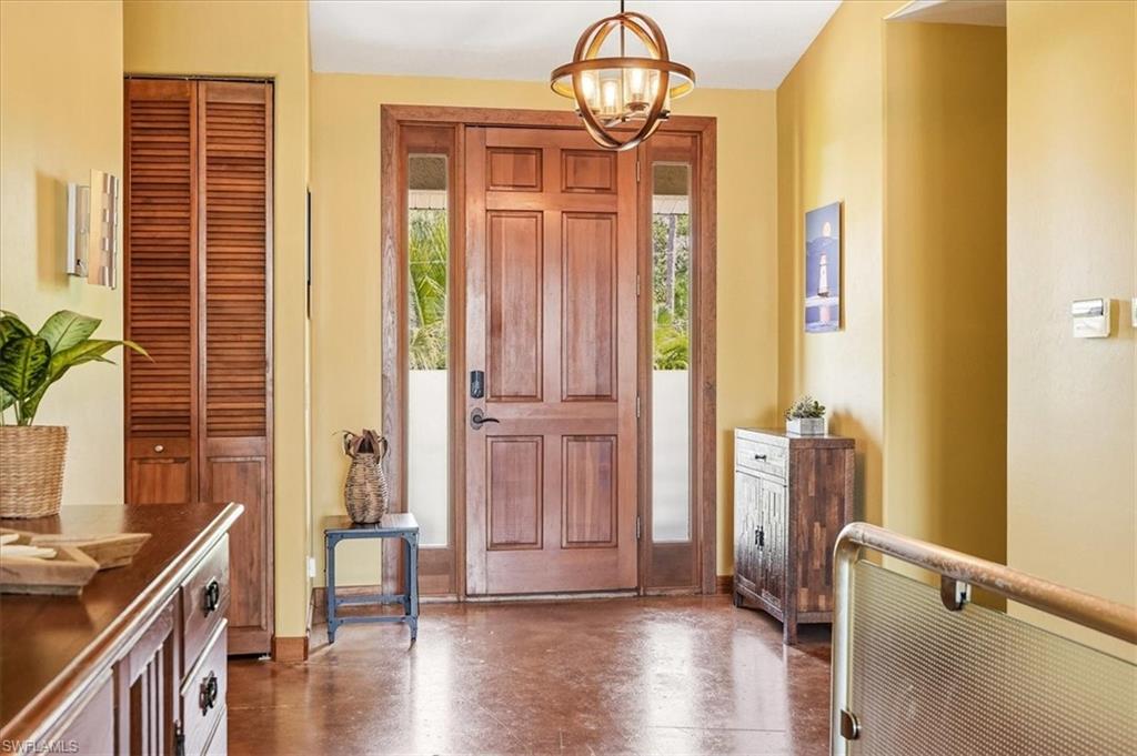 1680 Avion Pl, Naples, FL 34104 photo