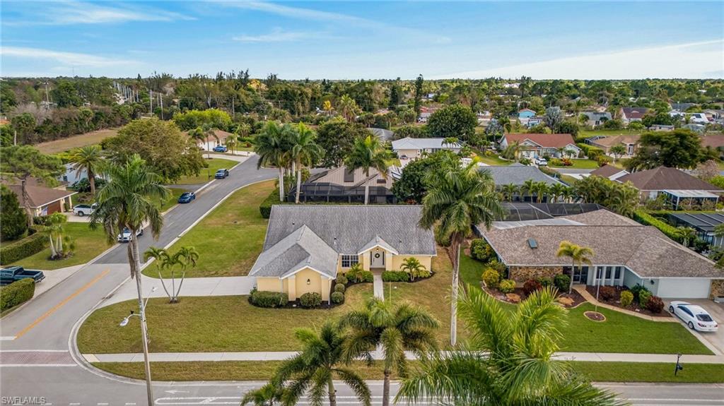 390 Saint Andrews Blvd, Naples, FL 34113 photo