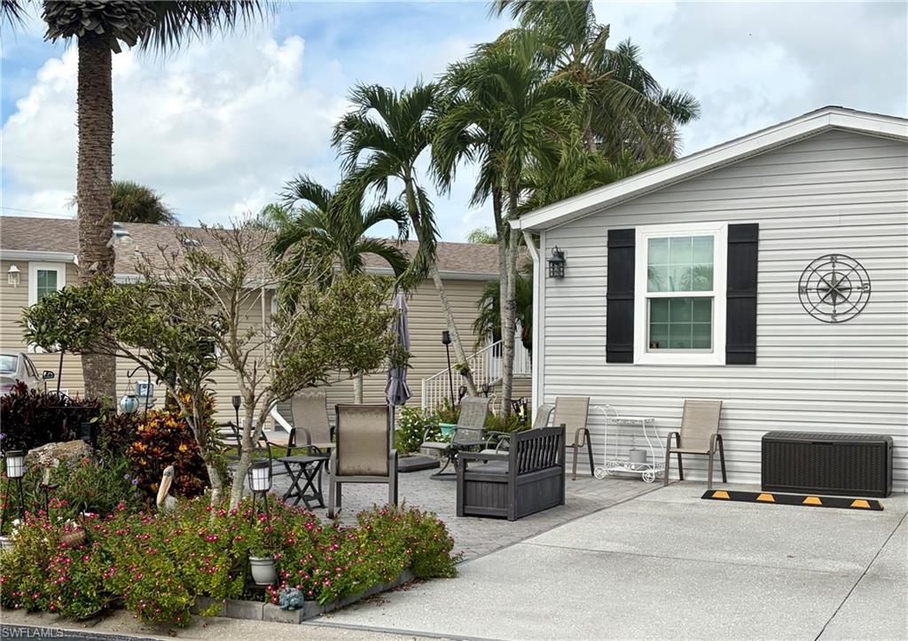1075 Opal Lake Pt, Naples, FL 34114 photo