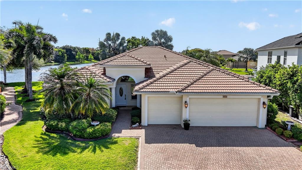 12585 Gemstone Ct, Fort Myers, FL 33913 photo