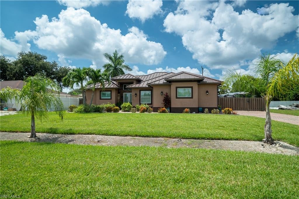 4525 29 Ave, Naples, FL 34116
