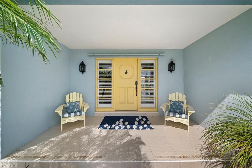 212 Angler Ct, Marco Island, FL 34145 photo
