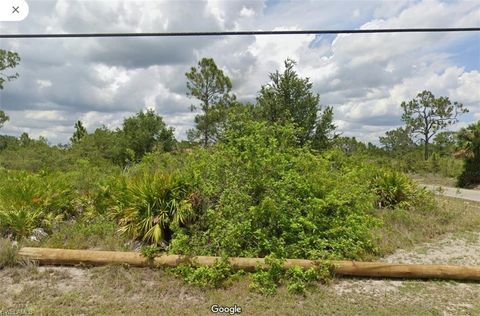  in LEHIGH ACRES FL 301 W 15th ST.jpg