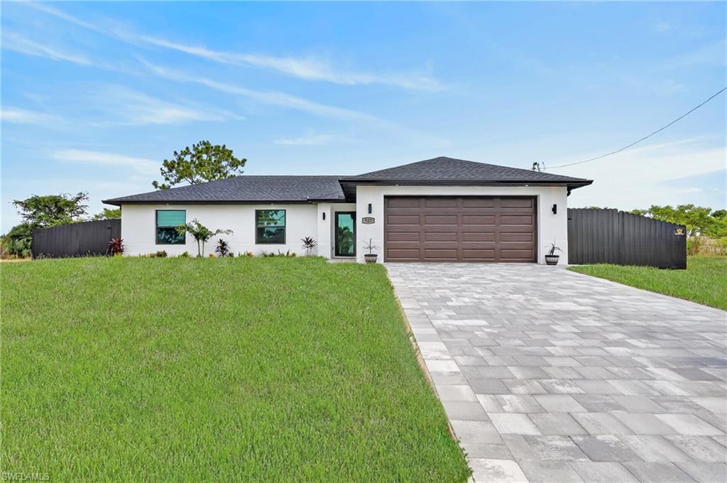 927 NE 32 Ter, Cape Coral, FL 33909 photo