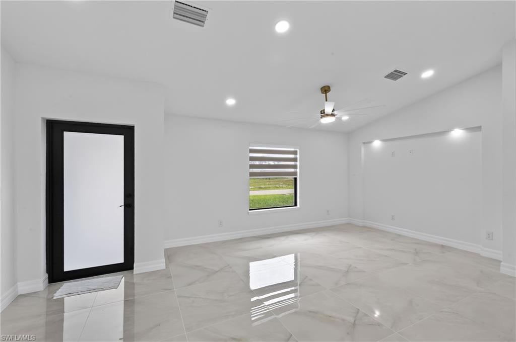 927 NE 32 Ter, Cape Coral, FL 33909 photo