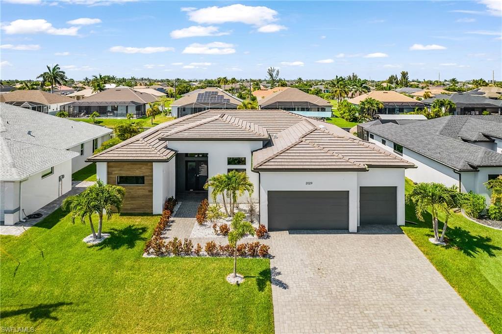 2029 SW 31 Ter, Cape Coral, FL 33914 photo