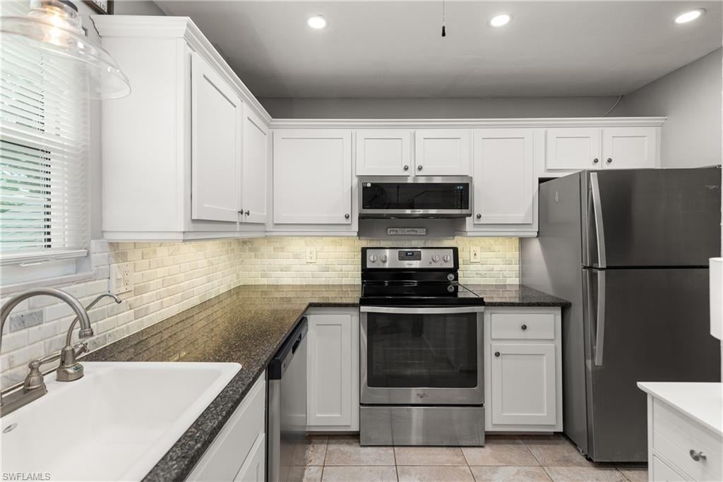 163 Bristol Ln #B 201, Naples, FL 34112 photo
