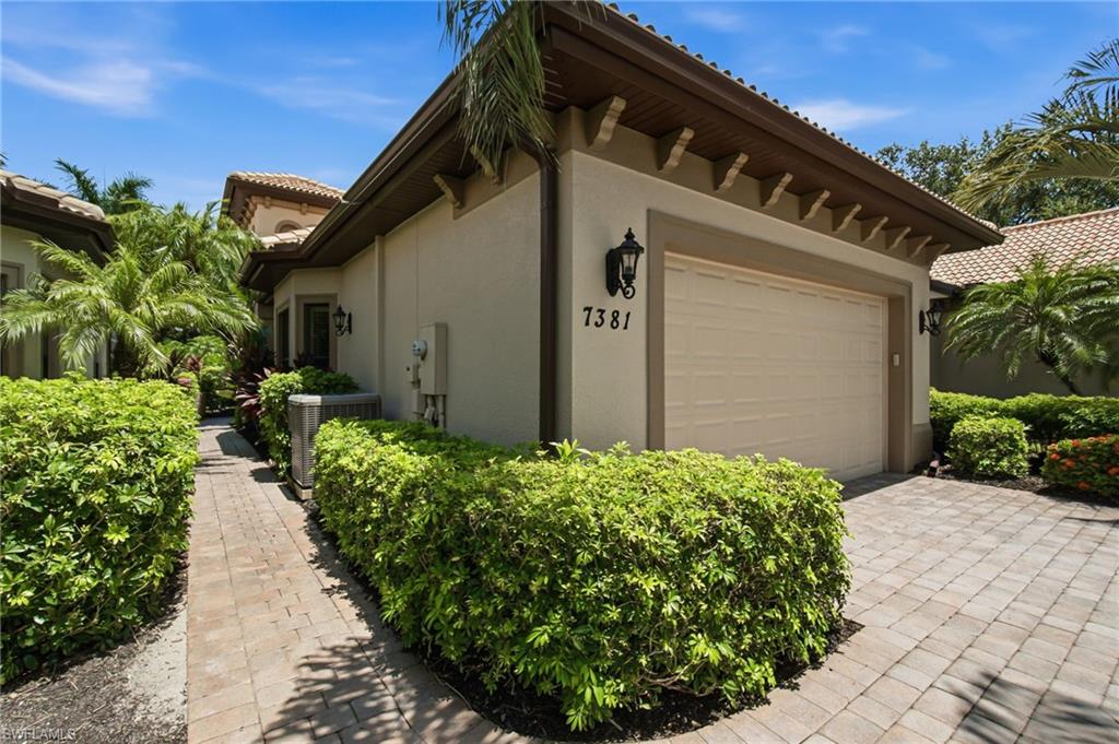 7381 Moorgate Point Way, Naples, FL 34113 photo