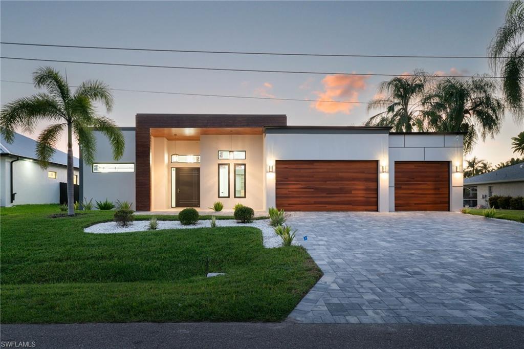 3410 17 Pl, Cape Coral, FL 33904