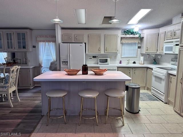 1025 Silver Lake Blvd, Naples, FL 34114 photo