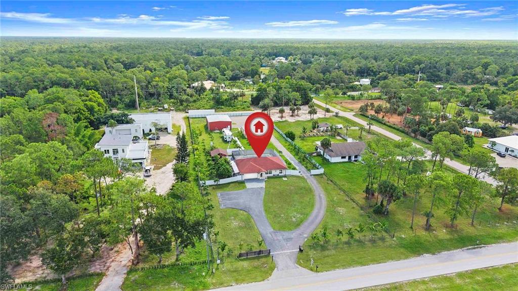 2070 39 St, Naples, FL 34117 photo