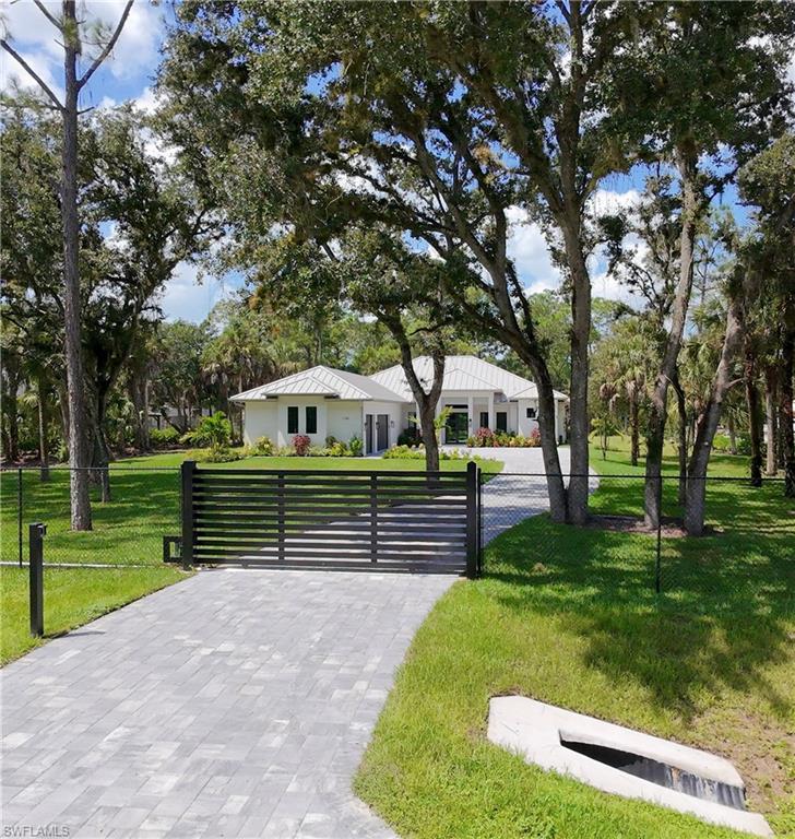 1109 15 St, Naples, FL 34117 photo