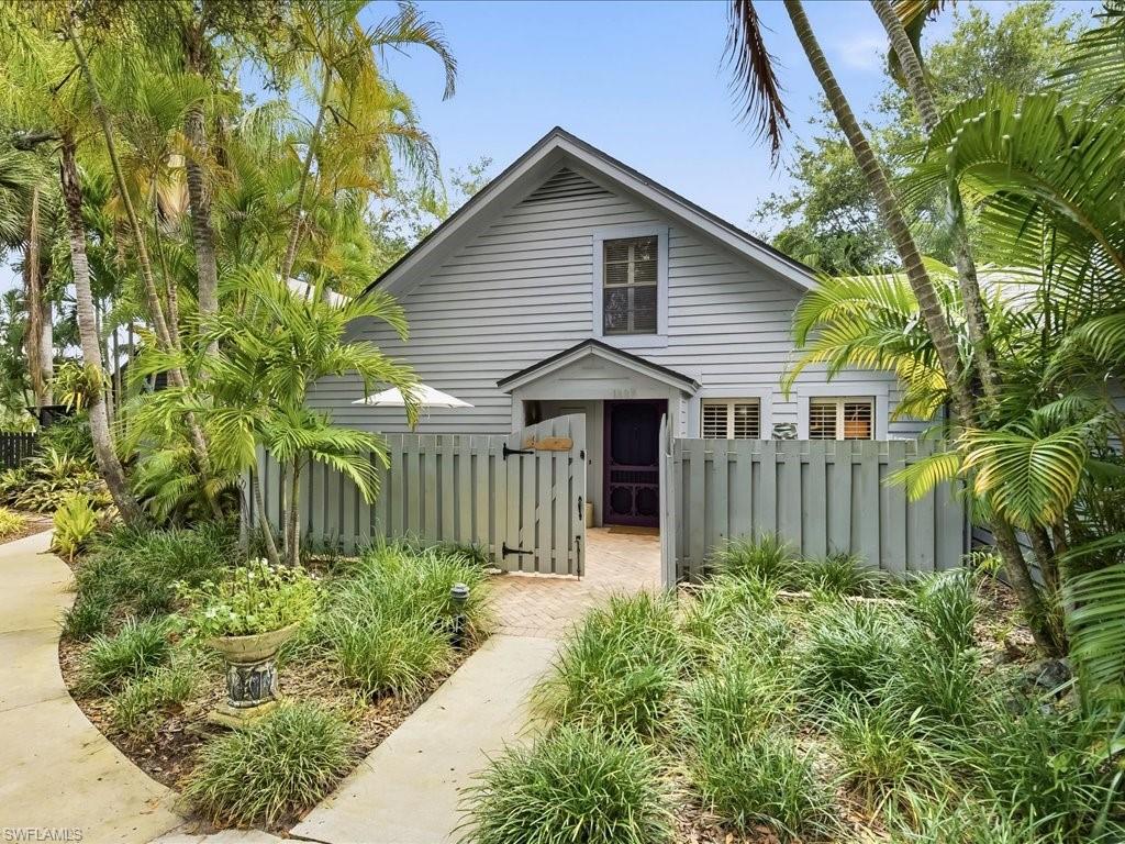 1337 Solana Rd, Naples, FL 34103 photo
