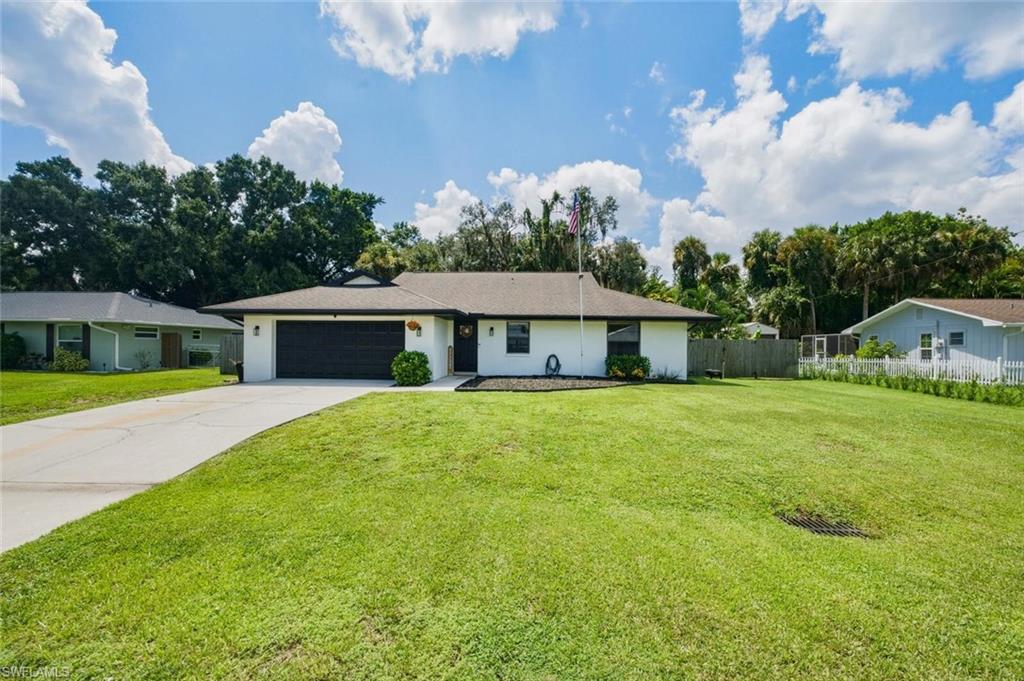 14949 Randolph Dr, Fort Myers, FL 33905 photo