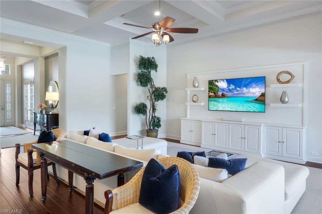 9238 Ores Cir, Naples, FL 34120 photo