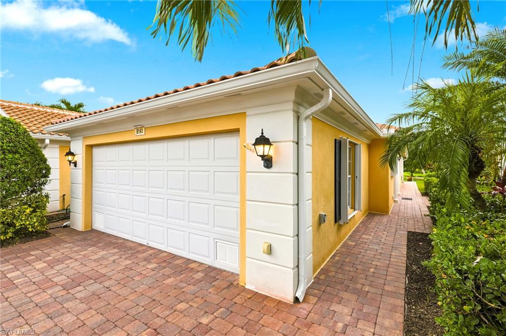 8141 Xenia Ln, Naples, FL 34114 photo