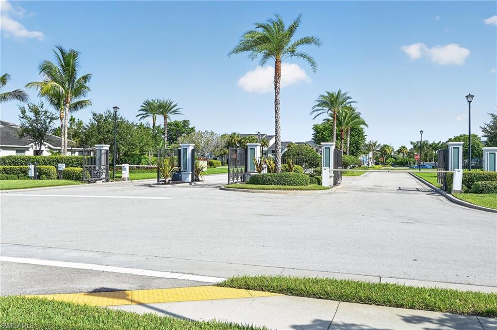 4295 Bluegrass Dr, Fort Myers, FL 33916 photo