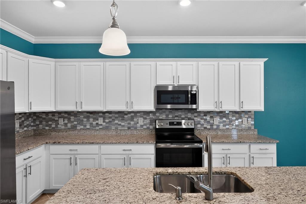 4295 Bluegrass Dr, Fort Myers, FL 33916 photo