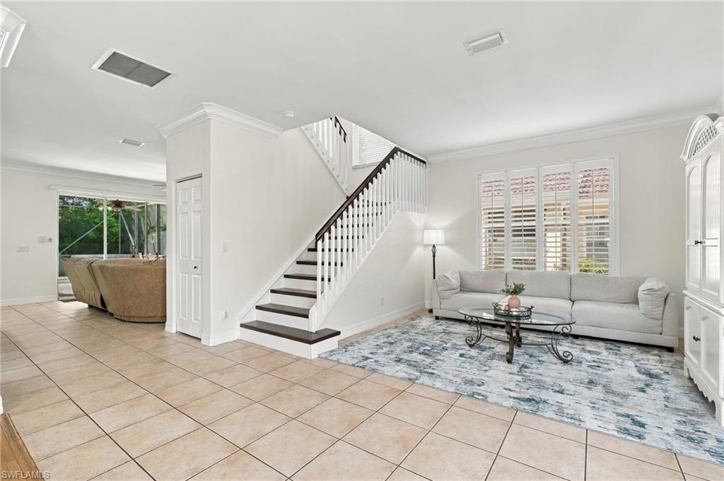 1289 Barrigona Ct, Naples, FL 34119 photo