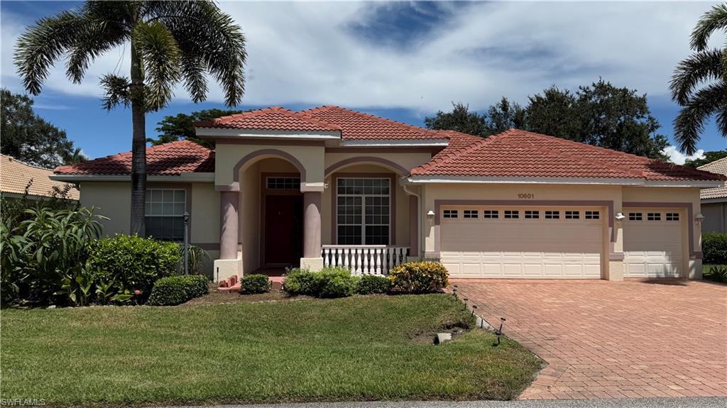 10601 Sir Michaels Place Dr, Bonita Springs, FL 34135 photo