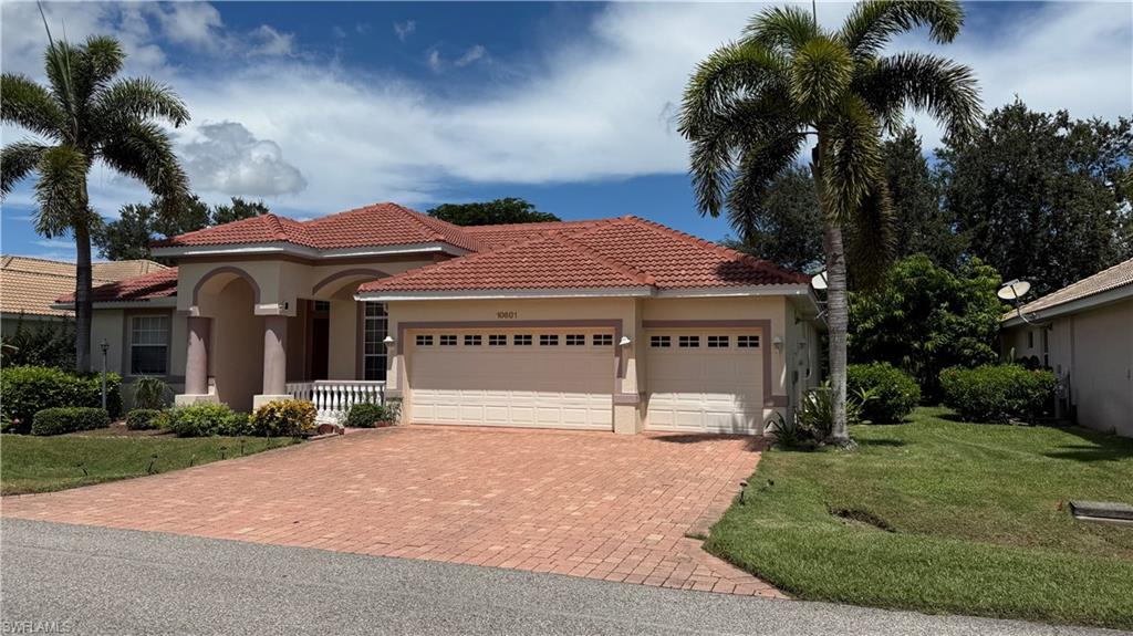 10601 Sir Michaels Place Dr, Bonita Springs, FL 34135 photo
