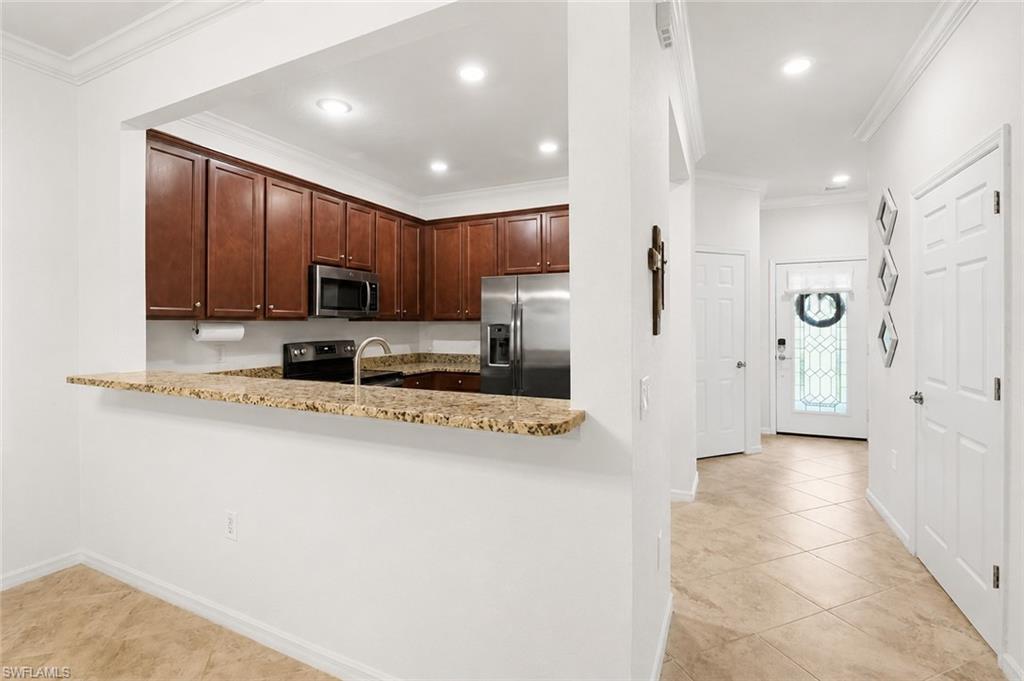 2722 Citrus St, Naples, FL 34120 photo
