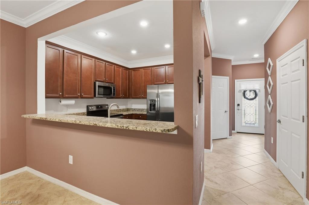 2722 Citrus St, Naples, FL 34120 photo