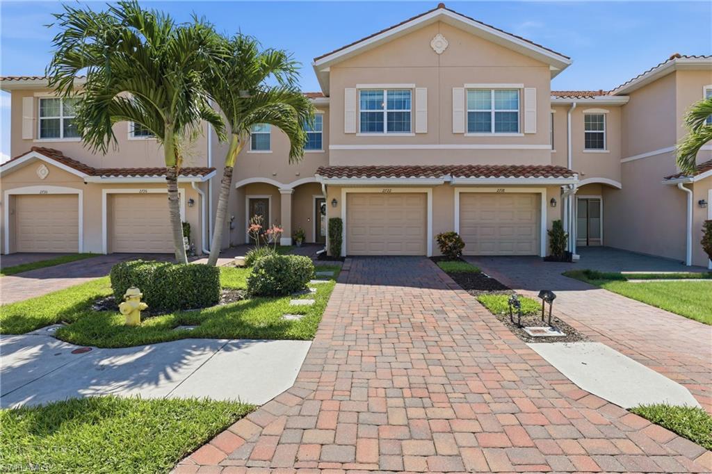 2722 Citrus St, Naples, FL 34120 photo