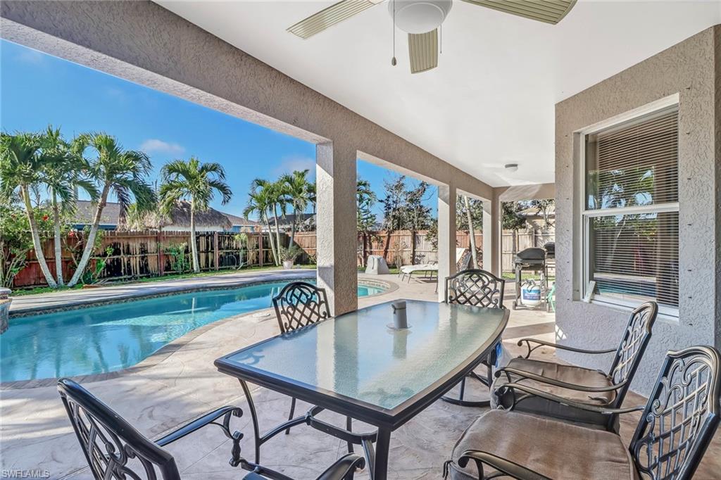 930 SW 37 Ter, Cape Coral, FL 33914 photo