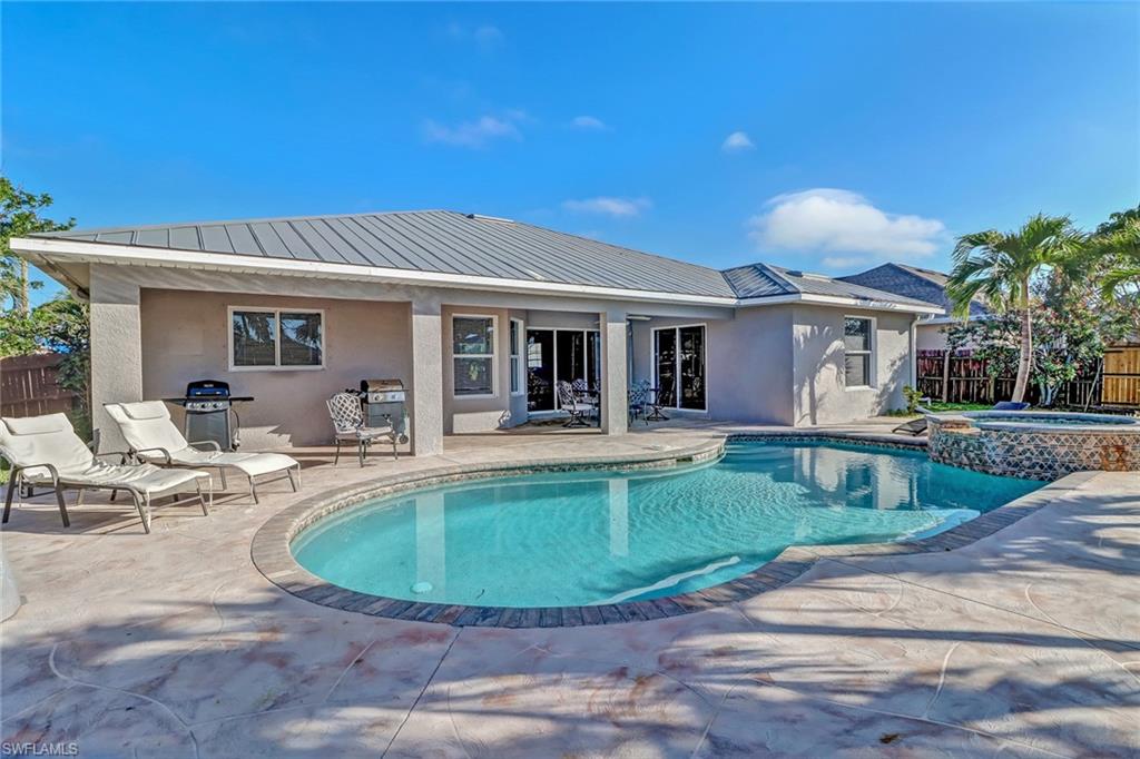 930 SW 37 Ter, Cape Coral, FL 33914 photo
