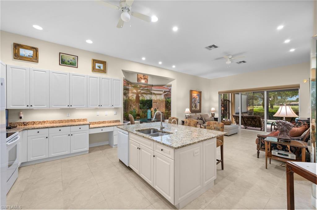 973 Tierra Lago Way, Naples, FL 34119 photo