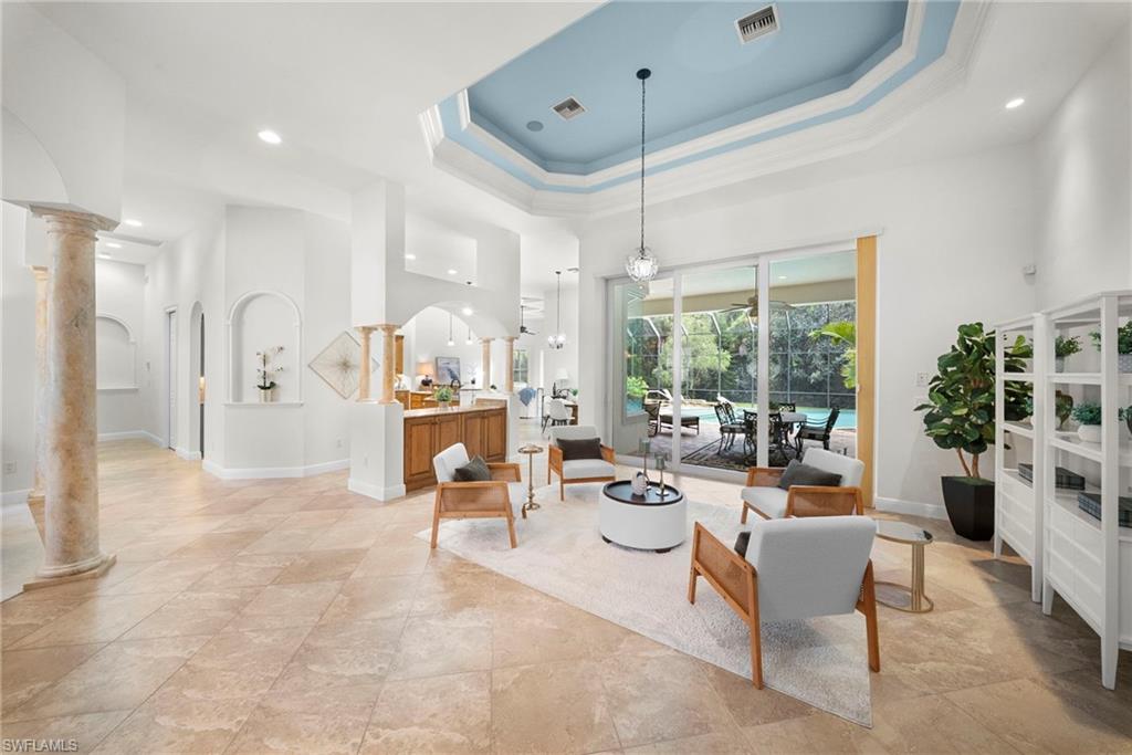 7620 Palmer Ct, Naples, FL 34113 photo