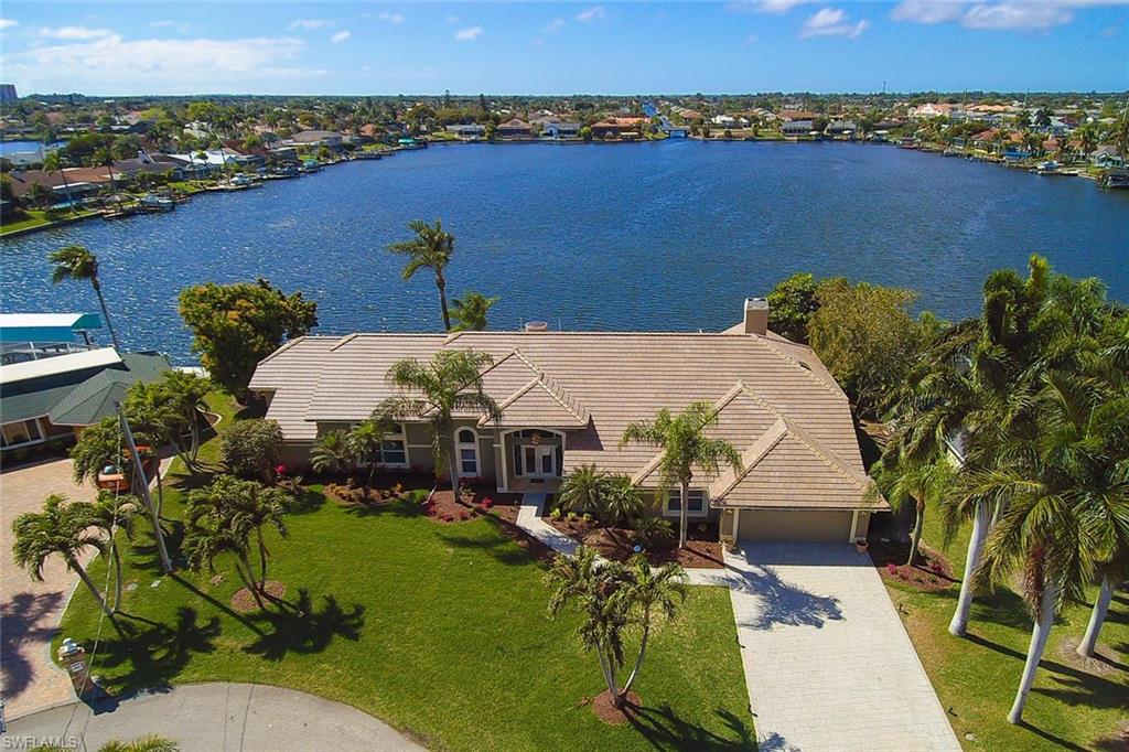 4902 SW 5 Pl, Cape Coral, FL 33914 photo
