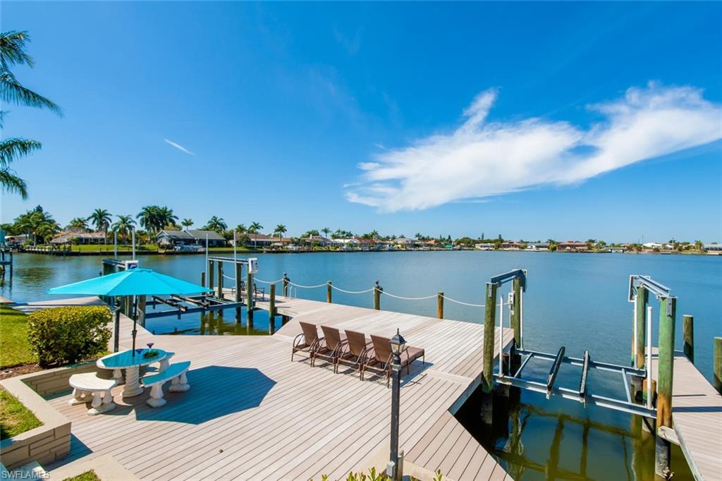 4902 5 Pl, Cape Coral, FL 33914