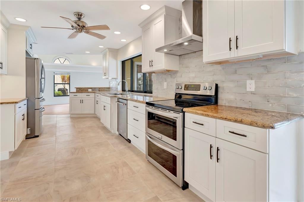 917 SW 54 Ln, Cape Coral, FL 33914 photo