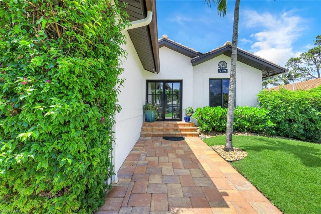 999 E Valley Dr, Bonita Springs, FL 34134 photo