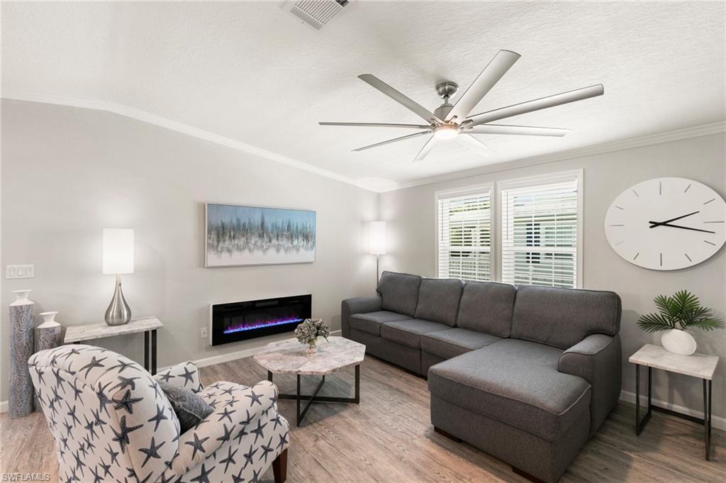 1366 Diamond Lake Cir, Naples, FL 34114 photo
