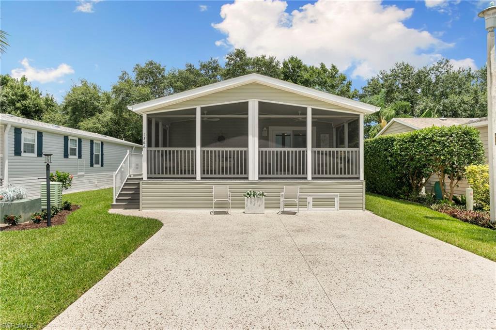 1366 Diamond Lake Cir, Naples, FL 34114