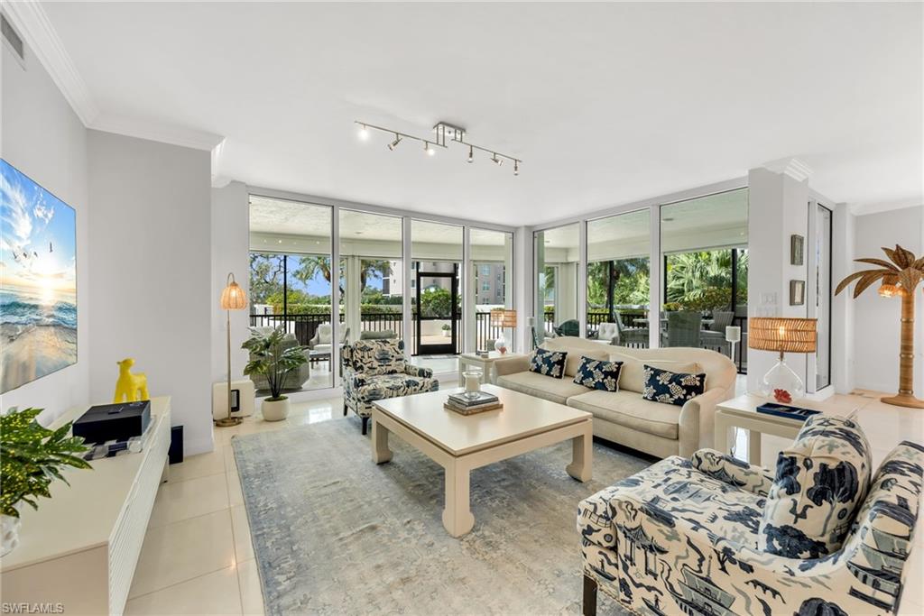 455 Cove Tower Drive 304, Naples, FL 34110 photo